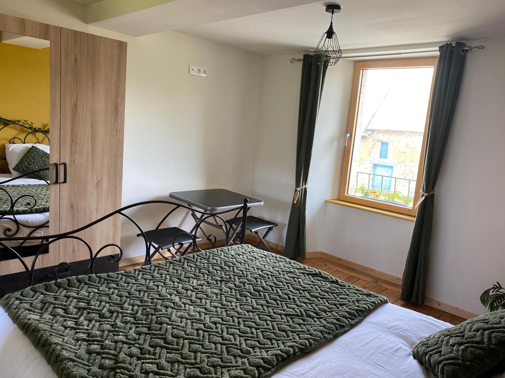 Bed and Breakfast La Pautiere Saint-Sauveur-Lendelin Номер фото