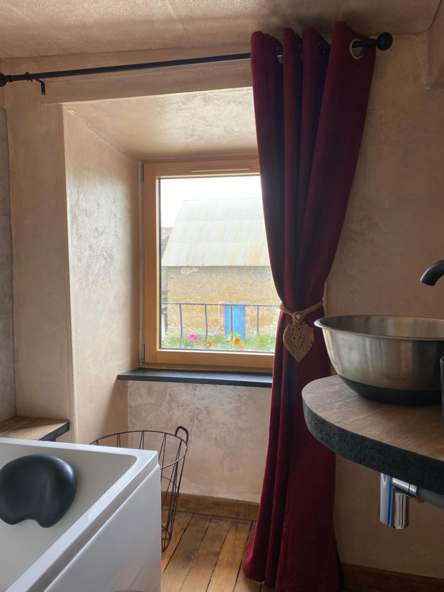 Bed and Breakfast La Pautiere Saint-Sauveur-Lendelin Экстерьер фото